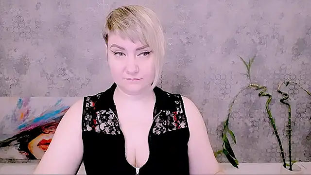 Djullia online show from March 12, 2026, 6:52 am