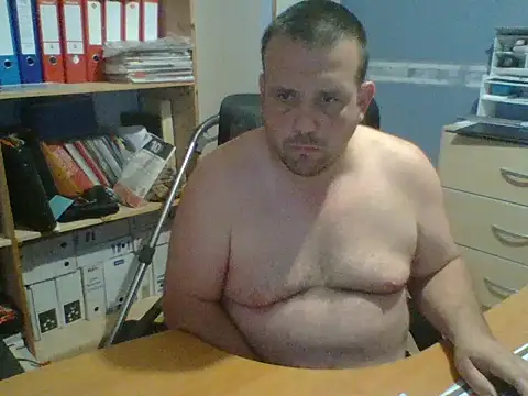 manubm03 online show from August 8, 2026, 6:04 am
