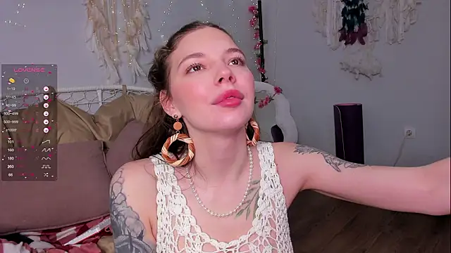 Snapshot of Kiralotus chatting on February 20, 2026, 5:26 am Kiralotus online show from February 20, 2026, 5:26 am