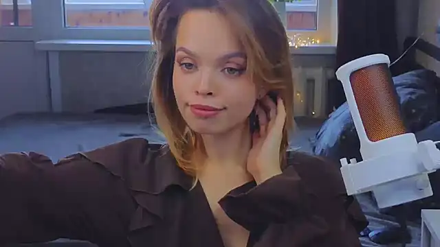 sinteas online show from October 21, 2025, 10:27 am