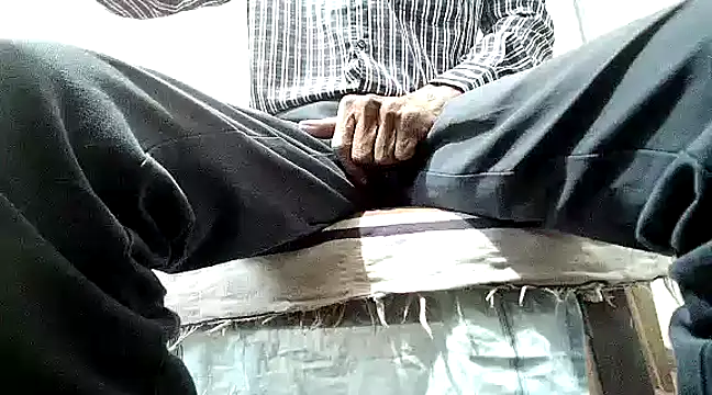 manan28 online show from December 21, 2024, 4:41 am