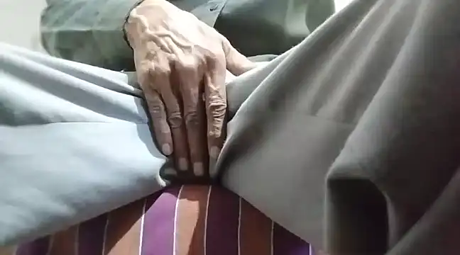 manan28 online show from February 20, 2025, 9:44 am