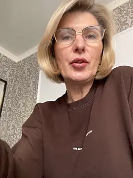 Snapshot of sensualEmilia chatting on February 25, 2026, 11:31 am sensualEmilia online show from February 25, 2026, 11:31 am