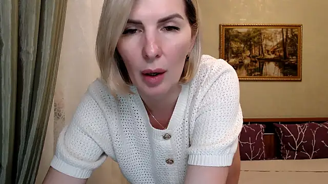 Snapshot of sensualEmilia chatting on March 24, 2026, 6:02 pm sensualEmilia online show from March 24, 2026, 6:02 pm