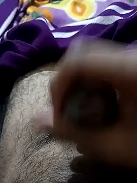 Snapshot of your_prince123 chatting on January 6, 2025, 2:04 am your prince123 online show from January 6, 2025, 2:04 am