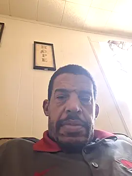 Snapshot of Fonzarelli chatting on January 14, 2026, 5:29 pm Fonzarelli online show from January 14, 2026, 5:29 pm