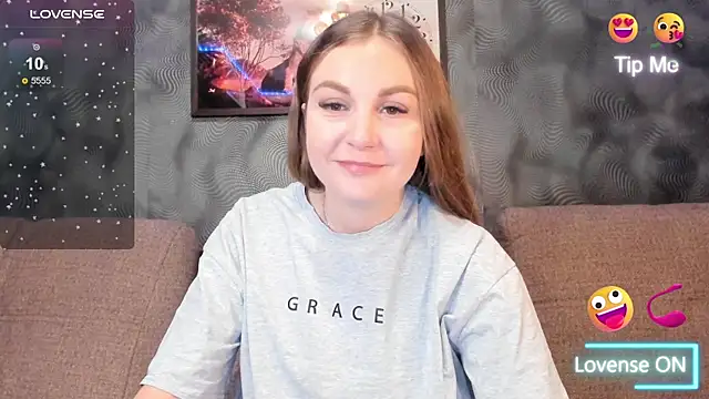 Snapshot of CassieMils chatting on October 30, 2025, 8:49 am CassieMils online show from October 30, 2025, 8:49 am