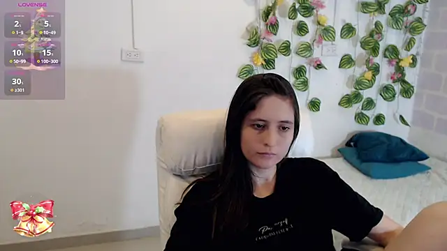 Snapshot of tania_sweet__ chatting on January 15, 2026, 6:44 pm tania sweet online show from January 15, 2026, 6:44 pm