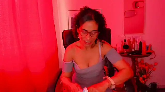 Aries Mature online show from February 4, 2025, 2:43 pm