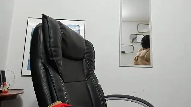 Aries Mature online show from September 12, 2025, 2:06 pm