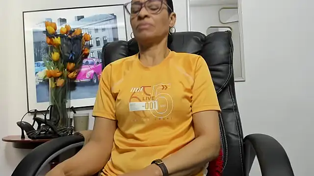 Aries Mature online show from October 11, 2025, 2:26 pm