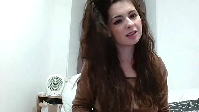 Snapshot of desirmiss1 chatting on December 23, 2025, 7:39 am desirmiss1 online show from December 23, 2025, 7:39 am