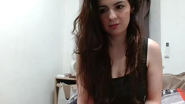 Snapshot of desirmiss1 chatting on February 2, 2026, 7:51 am desirmiss1 online show from February 2, 2026, 7:51 am