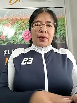 Snapshot of __valentina18 chatting on February 14, 2026, 1:19 pm valentina18 online show from February 14, 2026, 1:19 pm