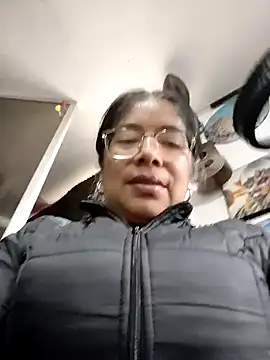   valentina18 online show from July 28, 2026, 3:21 pm