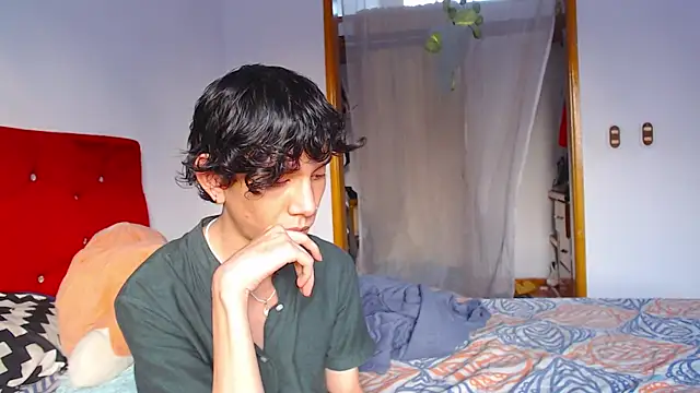 LAICK 01 online show from April 2, 2026, 10:29 pm