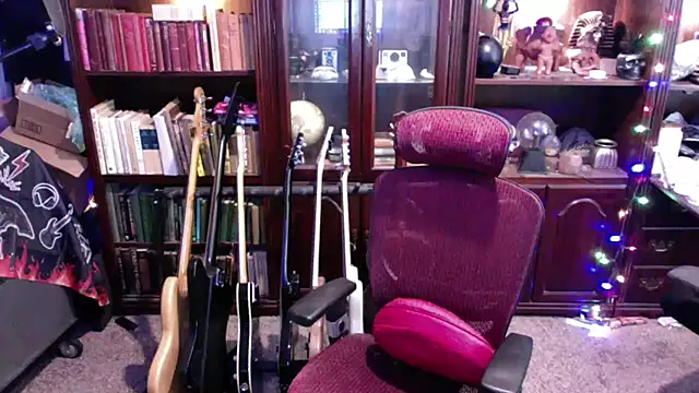 Snapshot of BeardedBear999 chatting on January 5, 2026, 6:00 pm BeardedBear999 online show from January 5, 2026, 6:00 pm