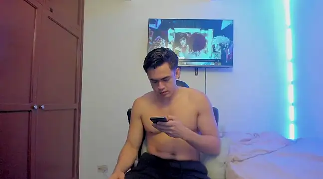 Snapshot of Lucian_Gomez_ chatting on March 15, 2025, 2:55 pm Lucian Gomez online show from March 15, 2025, 2:55 pm