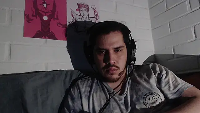 hung weeb online show from September 29, 2025, 2:38 am