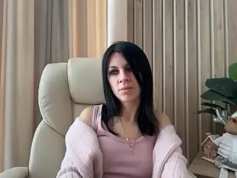 Snapshot of InjaAtHome chatting on January 10, 2026, 8:05 am InjaAtHome online show from January 10, 2026, 8:05 am