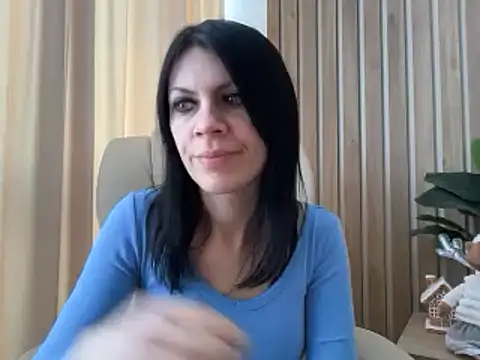 Snapshot of InjaAtHome chatting on January 19, 2026, 9:13 am InjaAtHome online show from January 19, 2026, 9:13 am