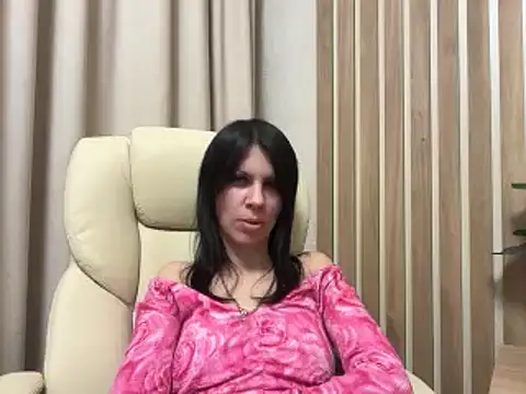 InjaAtHome online show from April 4, 2026, 7:33 pm