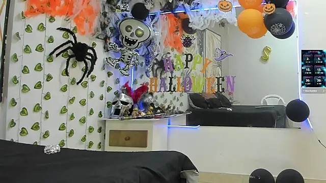 ChoreyTaiylor online show from October 22, 2025, 2:39 pm