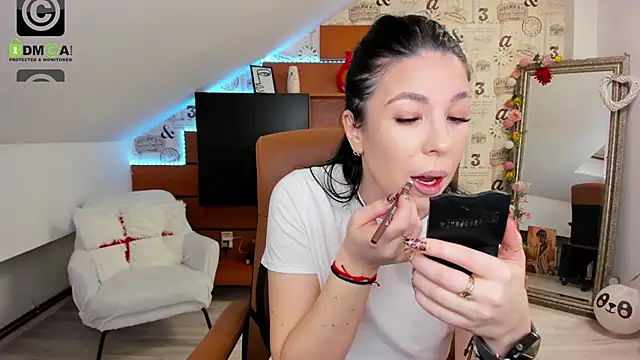 EmillyTaylor online show from February 17, 2026, 4:42 am