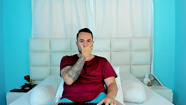 Snapshot of juan__jimenez chatting on October 14, 2025, 7:47 pm juan jimenez online show from October 14, 2025, 7:47 pm