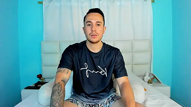 Snapshot of juan__jimenez chatting on October 20, 2025, 9:15 pm juan jimenez online show from October 20, 2025, 9:15 pm