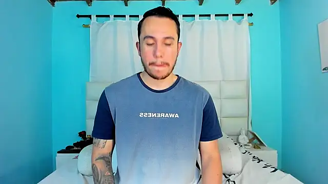 Snapshot of juan__jimenez chatting on November 8, 2025, 8:51 pm juan jimenez online show from November 8, 2025, 8:51 pm