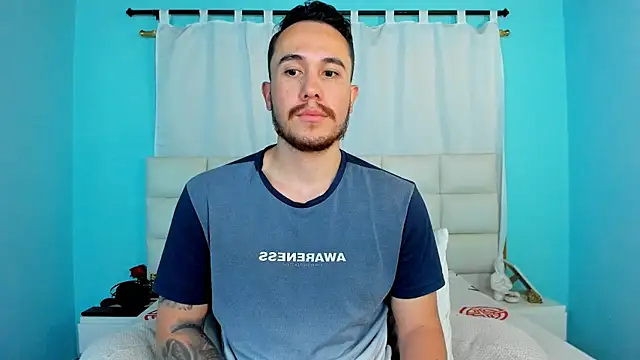 Snapshot of juan__jimenez chatting on December 17, 2025, 10:05 pm juan jimenez online show from December 17, 2025, 10:05 pm