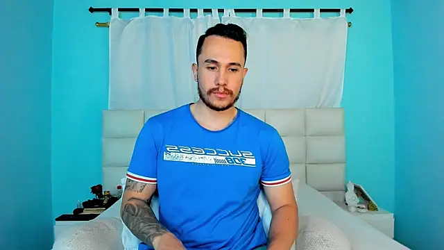 Snapshot of juan__jimenez chatting on January 13, 2026, 12:16 am juan jimenez online show from January 13, 2026, 12:16 am