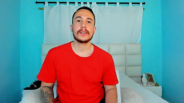 Snapshot of juan__jimenez chatting on February 5, 2026, 1:43 am juan jimenez online show from February 5, 2026, 1:43 am