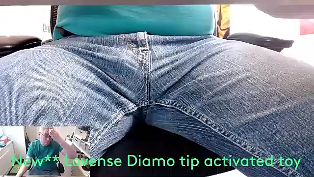 Snapshot of RicRockhard chatting on March 21, 2025, 11:01 am RicRockhard online show from March 21, 2025, 11:01 am