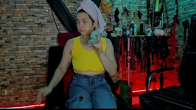 Liltildeman moon online show from November 21, 2025, 4:33 am