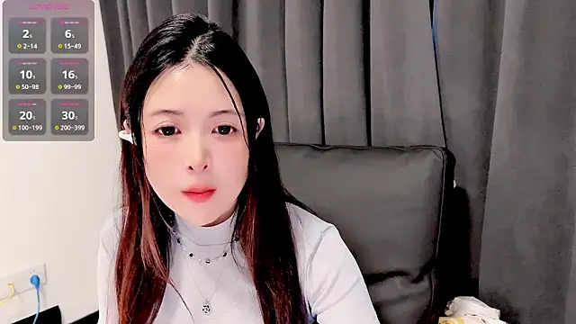 candy-yiyi online show from March 25, 2026, 2:06 am
