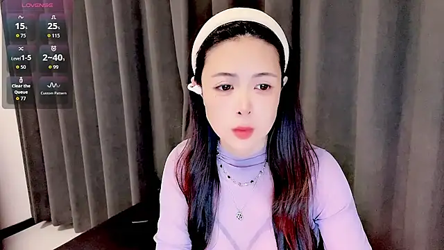 candy-yiyi online show from May 15, 2026, 12:17 am