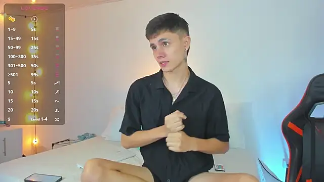 Snapshot of DustinLevine chatting on January 27, 2025, 12:16 pm DustinLevine online show from January 27, 2025, 12:16 pm