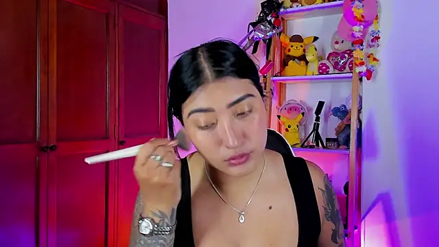 Snapshot of eymy-hadid chatting on November 10, 2025, 9:03 pm eymy-hadid online show from November 10, 2025, 9:03 pm