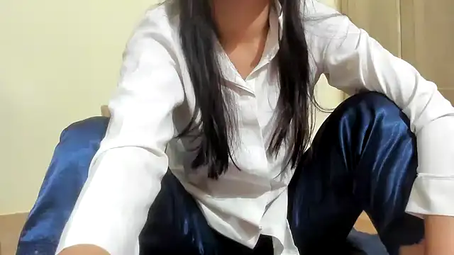 Snapshot of Beauty_Asian_Tina chatting on January 25, 2025, 9:14 pm Beauty Asian Tina online show from January 25, 2025, 9:14 pm
