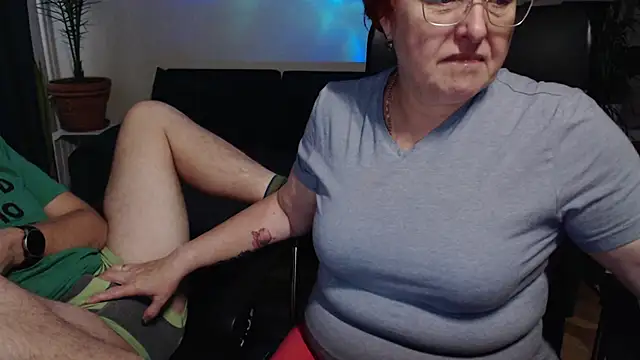 JoannaAndNeighbour online show from October 31, 2025, 8:04 am