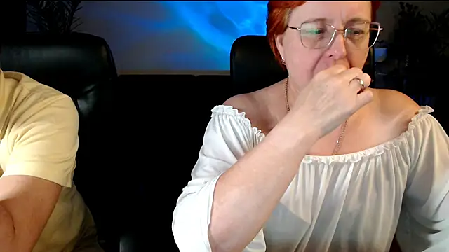 JoannaAndNeighbour online show from November 29, 2025, 1:14 pm