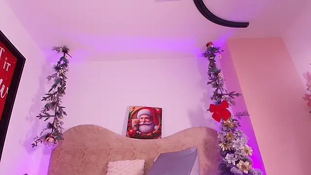 zzoe  online show from December 21, 2025, 3:02 am