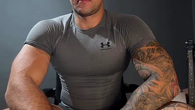 Snapshot of Mr_YourGod chatting on September 17, 2025, 4:36 am Mr YourGod online show from September 17, 2025, 4:36 am