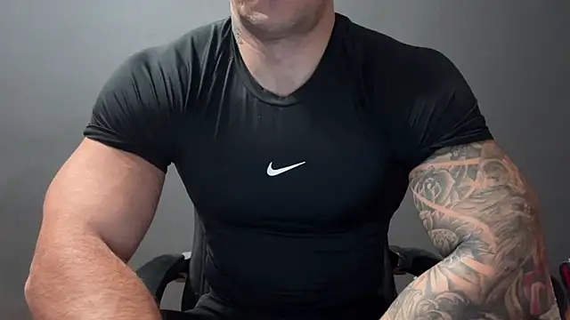 Snapshot of Mr_YourGod chatting on December 2, 2025, 5:46 am Mr YourGod online show from December 2, 2025, 5:46 am