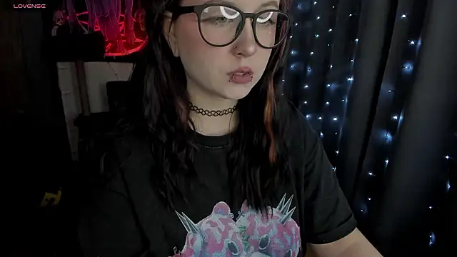 t0riayun0 online show from March 23, 2026, 10:25 pm