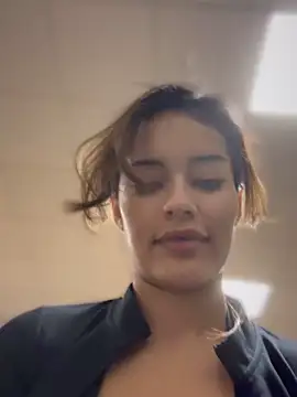 Snapshot of MistressBelleNoire chatting on December 3, 2024, 1:19 am MistressBelleNoire online show from December 3, 2024, 1:19 am