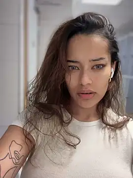 Snapshot of MistressBelleNoire chatting on December 12, 2024, 2:04 am MistressBelleNoire online show from December 12, 2024, 2:04 am