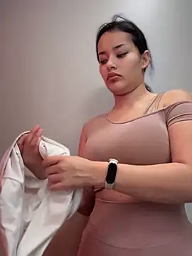 Snapshot of MistressBelleNoire chatting on February 25, 2025, 9:13 pm MistressBelleNoire online show from February 25, 2025, 9:13 pm